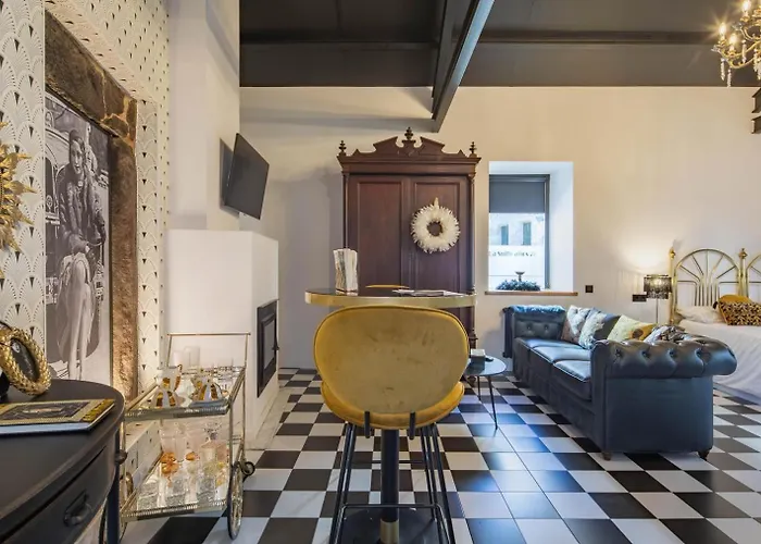 La Anos 20. Banera, Chimenea Y Terraza.