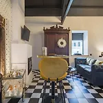 La Anos 20. Banera, Chimenea Y Terraza.