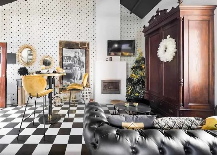 La Anos 20. Banera, Chimenea Y Terraza. Hotel apartamentowy Corcubión