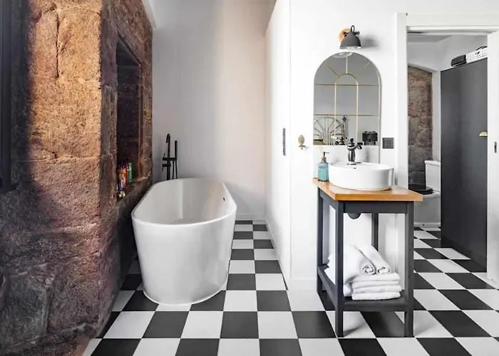 La Anos 20. Banera, Chimenea Y Terraza. Corcubión